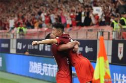 武磊再度上演帽子戏法，拜仁后防线成筛子！