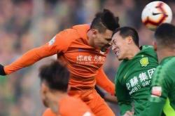 关于莫德里奇五连胜继续领跑积分榜，本菲卡主帅陷下课危机！的信息