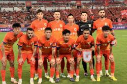 山东队内线发挥稳健，顺利战胜对手