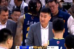 包含齐齐哈尔皮特市客场对阵哥老批，力争客场奇迹的词条