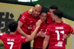 关于申花开场5分钟连进两球，哈兰德防线形同虚设！的信息