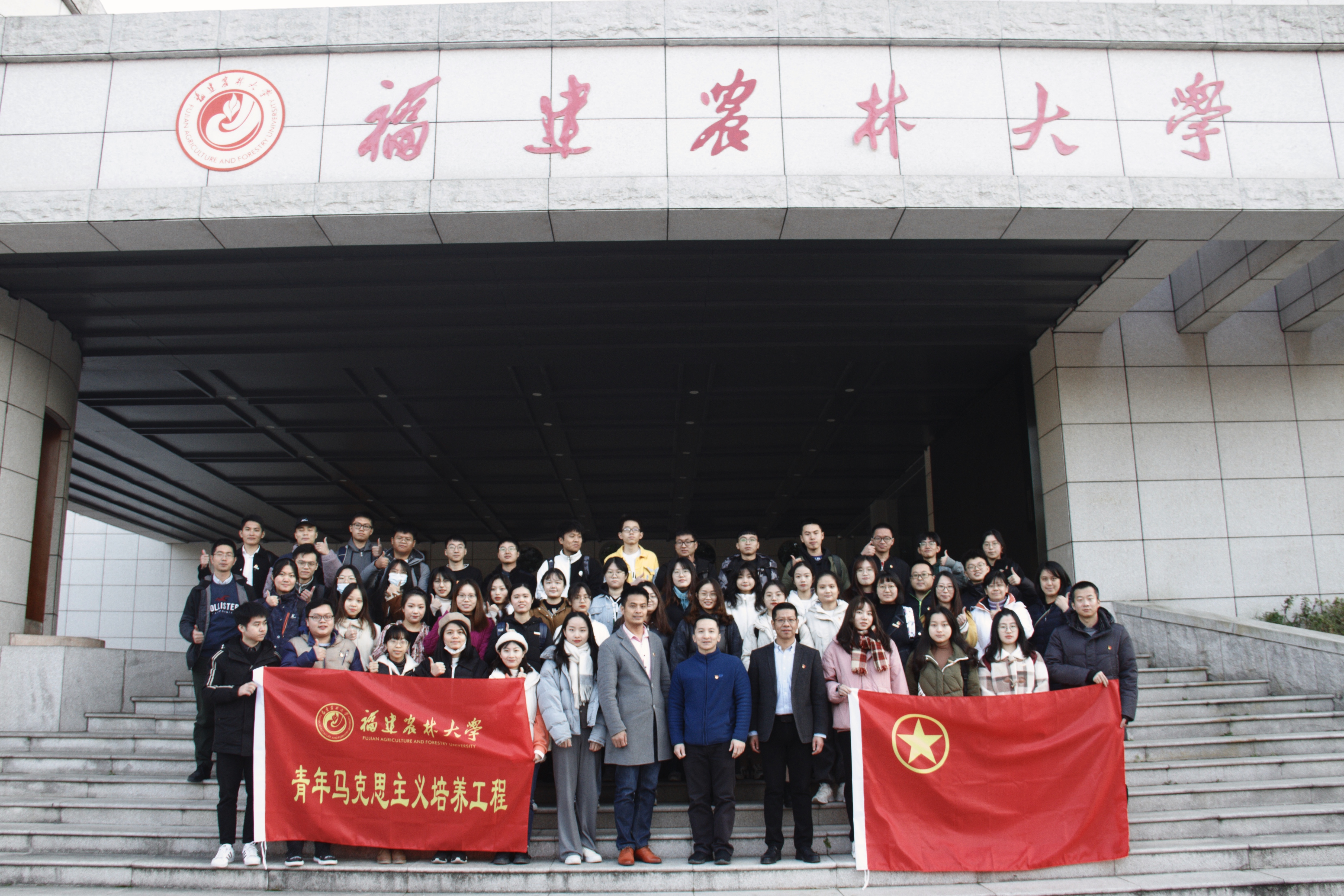 关于青年冠军势如破竹，实力不可小觑！的信息