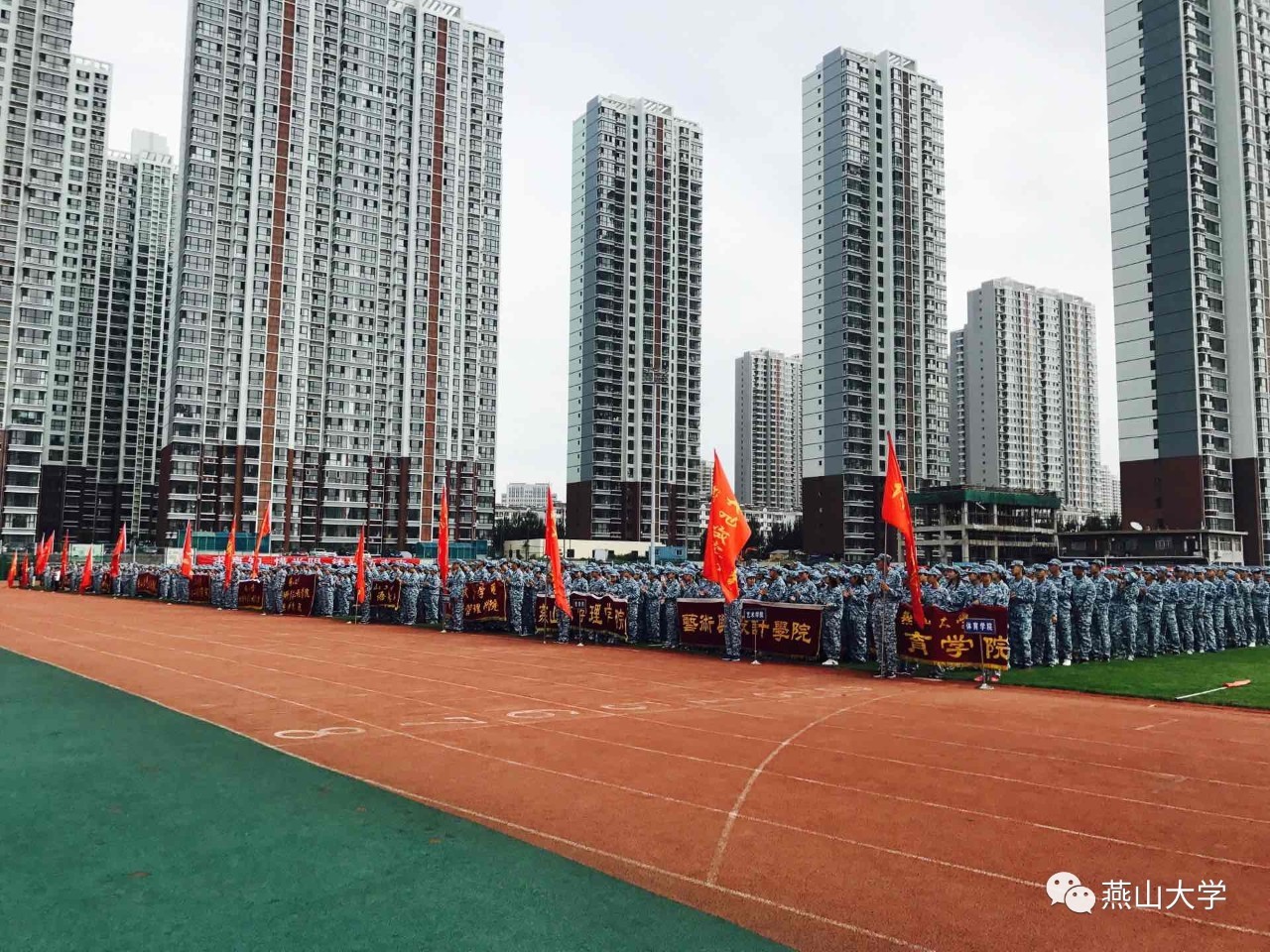 关于长跑比赛艰苦卓绝，选手坚韧不拔的信息