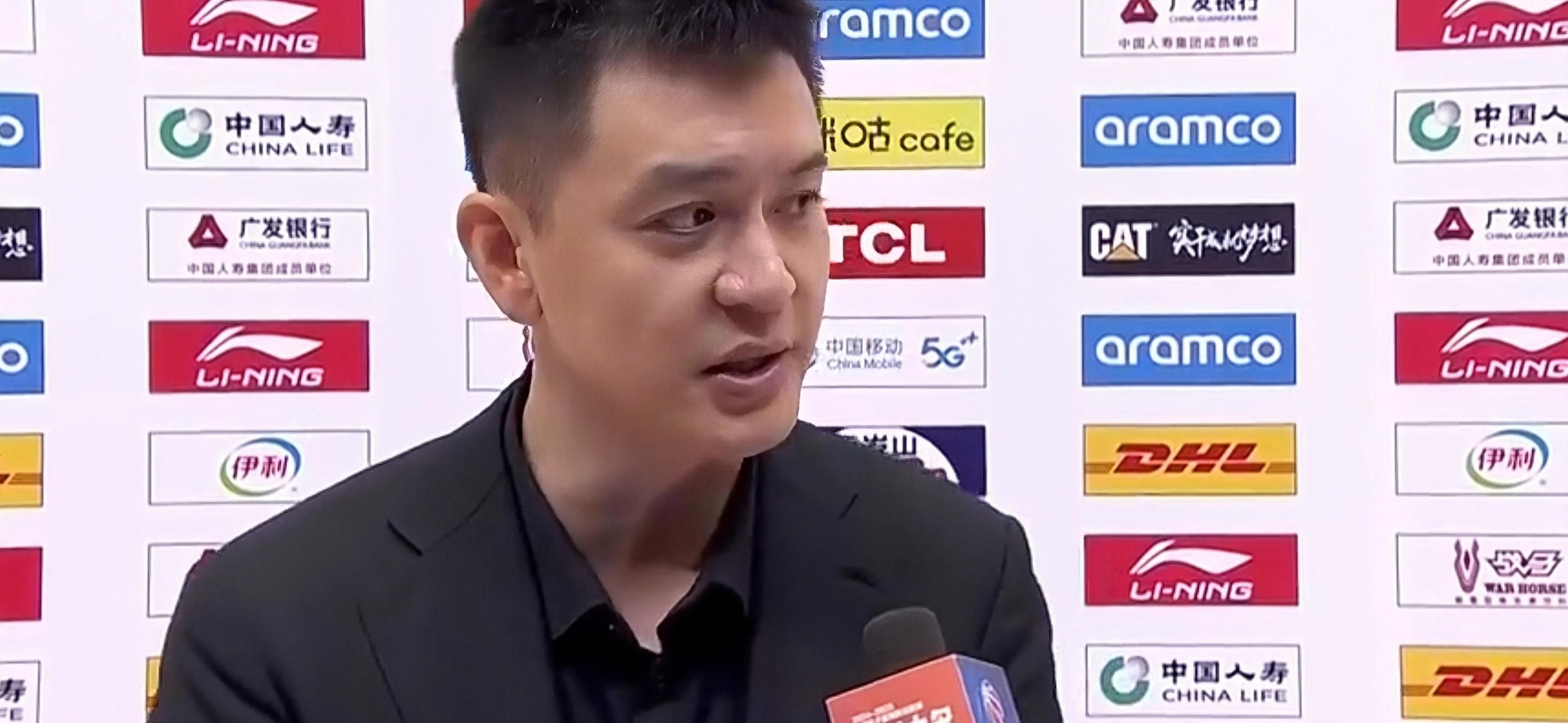 队员伤病一连串，球队危机四伏，卫冕之路何去何从？的简单介绍