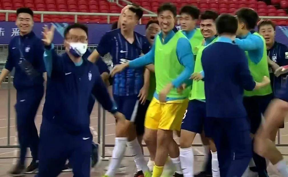 关于福建客场不敌浙江，积分继续滑落的信息