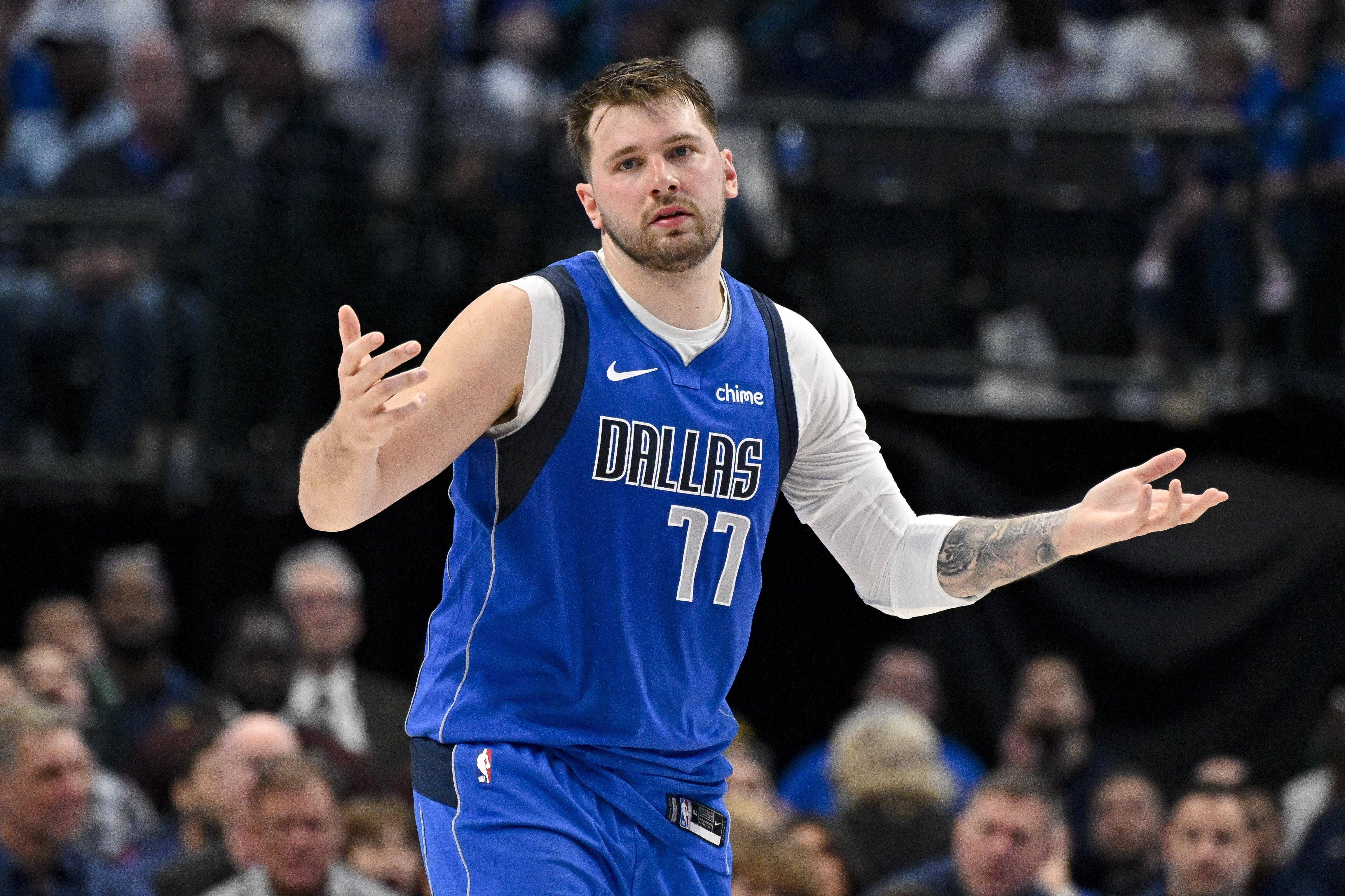 NBA总决赛现疑似裁判失误