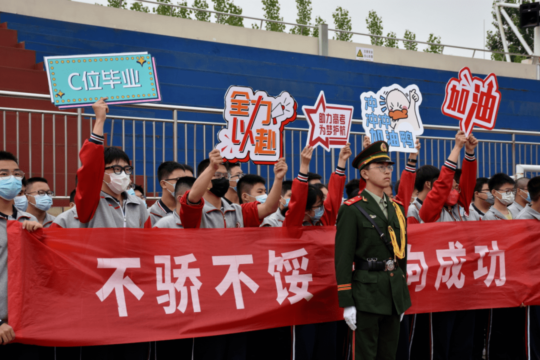 江西队胜出，士气正旺全队斗志昂扬