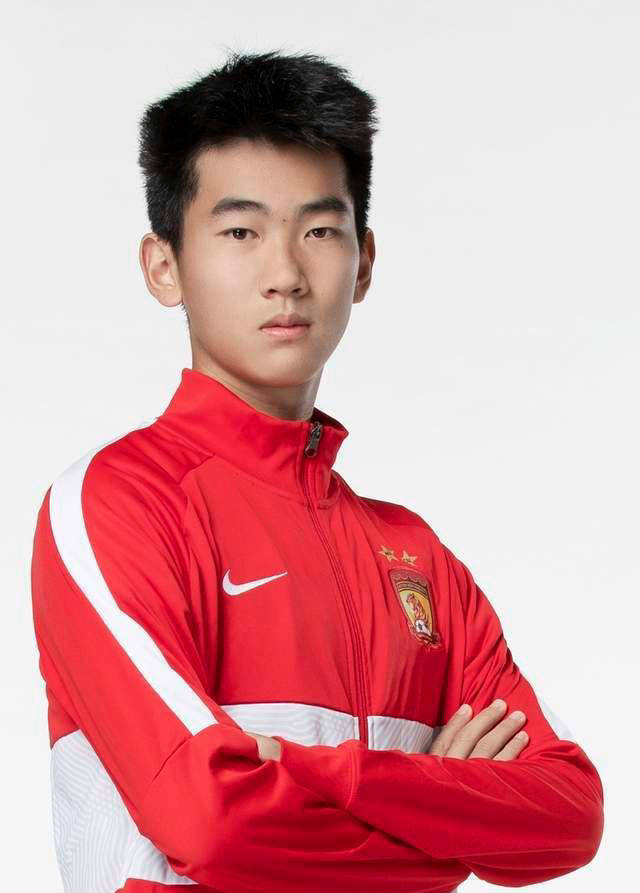 河南男篮球员状态神勇，助球队连胜在望的简单介绍
