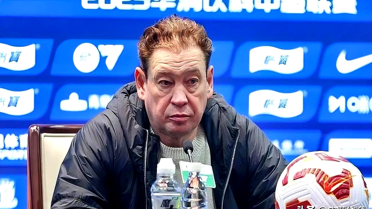 关于申花今日表现抢眼，那不勒斯整场无解，教练赛后亲自拥抱的信息
