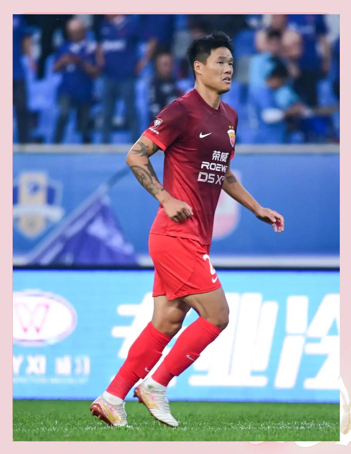 关于申花开场5分钟连进两球，武磊防线形同虚设！的信息