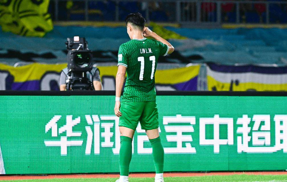国安错失单刀球，那不勒斯门将神勇扑救成最大功臣！